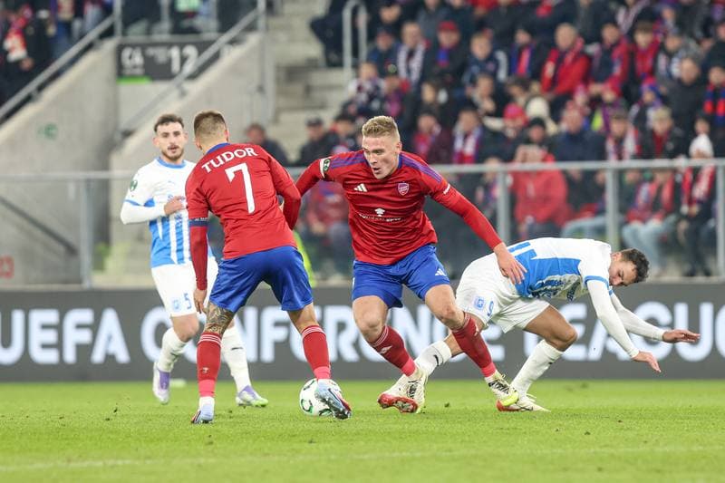 Football. UEFA Conference League. Rakow Czestochowa - Universitatea Craiova. 02.10.2025