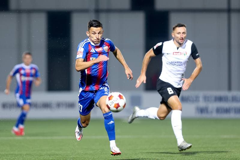 Football. Betclic I liga. Polonia Bytom - Puszcza Niepolomice. 04.10.2025