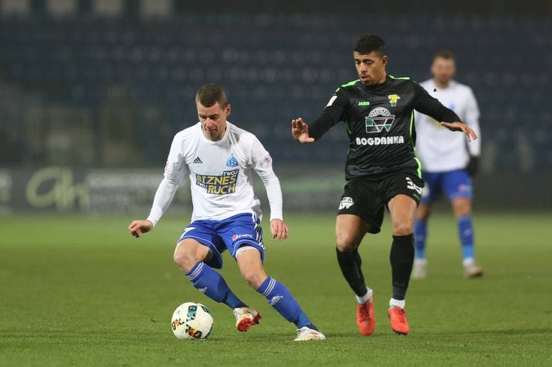 Football. II Liga. Ruch Chorzow - Gornik Leczna. 01.12.2018