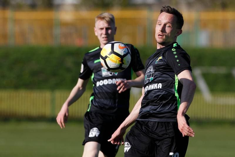 Football. II Liga. Rozwoj Katowice - Gornik Leczna. 18.04.2019