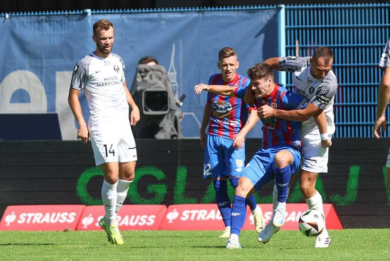 Football. PKO BP Ekstraklasa. Piast Gliwice - Puszcza Niepolomice. 15.09.2024