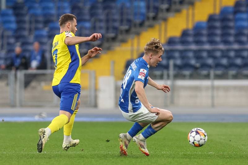 Football. Betclic I liga. Ruch Chorzow - Arka Gdynia. 08.03.2025