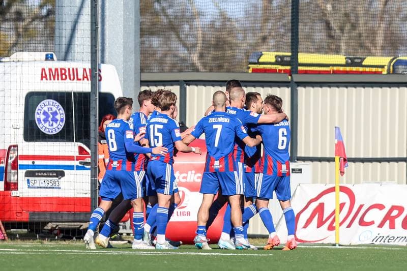 Football. Betclic II Liga. Polonia Bytom - GKS Jastrzebie. 16.03.2025