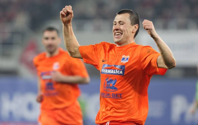 Football. I liga. Piast Gliwice - Termalica Bruk-Bet Nieciecza. 13.04.2012