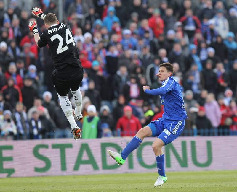 Football. T-Mobile Ekstraklasa. Ruch Chorzow - Widzew Lodz. 02.03.2013
