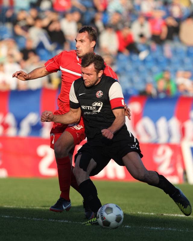 Football. II Liga. Polonia Bytom - Bytovia Bytow. 26.10.2013