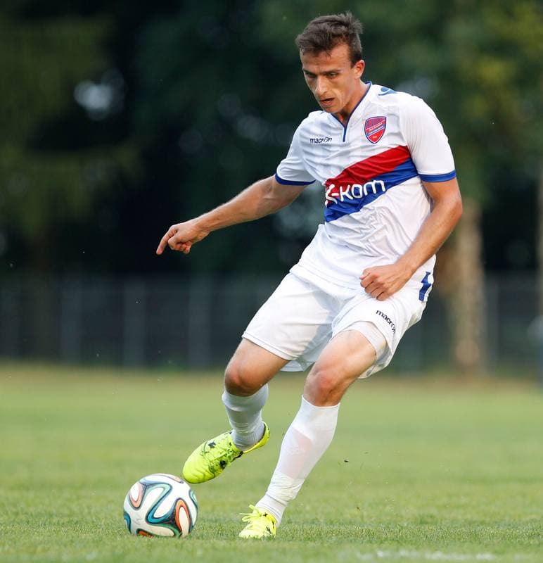 Football. II Liga. Nadwislan Gora - Rakow Czestochowa. 09.08.2015