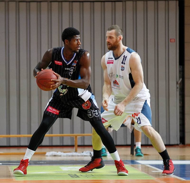 Basketball. Tauron Basket Liga. MKS Dabrowa Gornicza - Stal Ostrow Wielkopolski. 15.11.2015