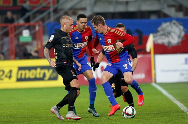 Football. PKO BP Ekstraklasa. Piast Gliwice - Cracovia Krakow. 05.12.2015