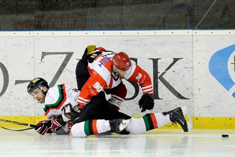 Ice Hockey. Polska Hokej Liga. GKS Tychy - Comarch Cracovia Krakow. 26.01.2016