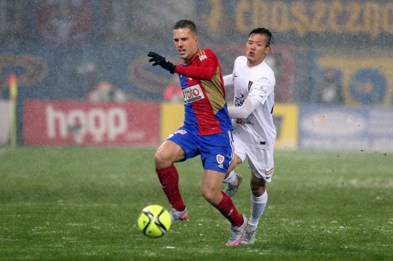 Football. Ekstraklasa. Piast Gliwice - Pogon Szczecin. 19.02.2016
