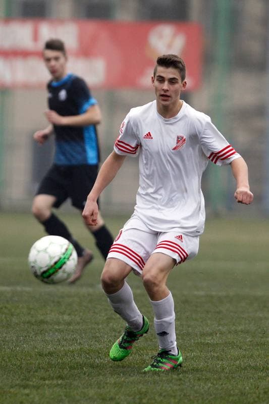 Football. Centralna Liga Juniorow. Gwarek Zabrze - Salos Szczecin. 26.11.2016