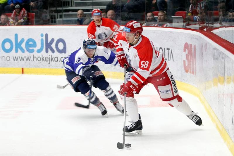 Ice Hockey. Tipsport Extraliga. Ocelari Trinec - Bili Tygri Liberec. 05.02.2017