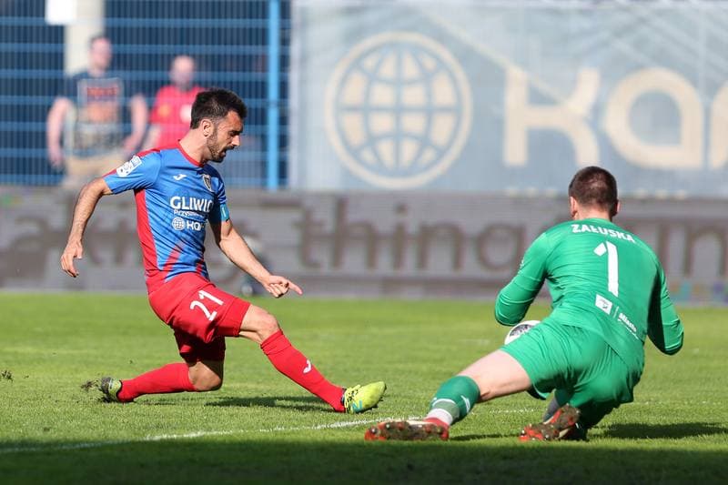 Football. Lotto Ekstraklasa. Piast Gliwice - Pogon Szczecin. 21.04.2018