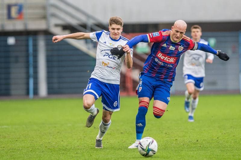Football. PKO BP Ekstraklasa. Piast Gliwice - Stal Mielec. 18.12.2021