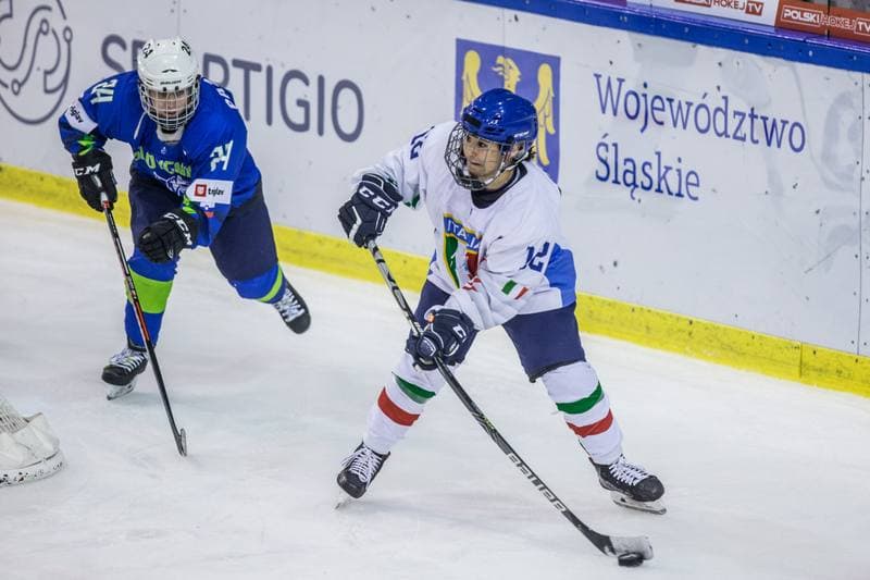 Ice Hockey. Women's World Championship Division 1B. Slovenia - Italy. 08.04.2022