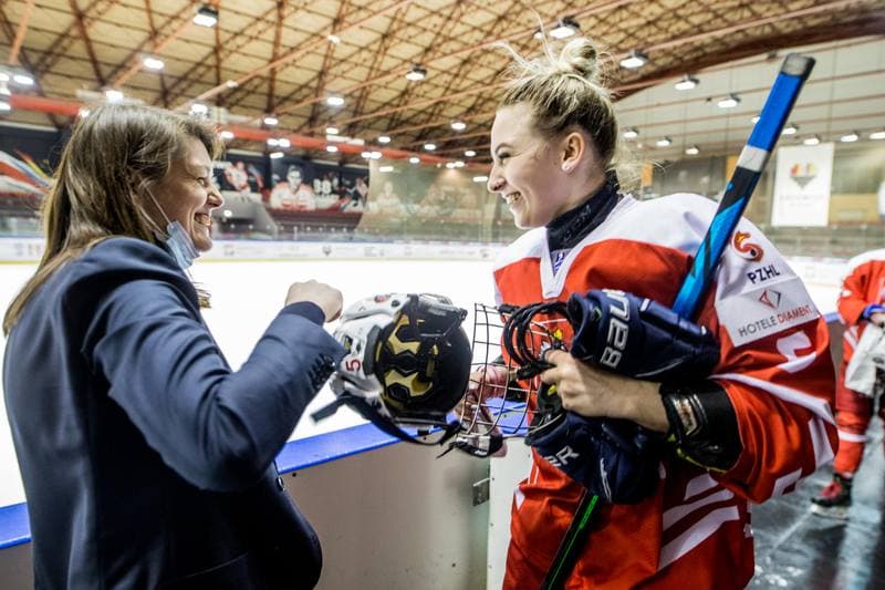 Ice Hockey. Women's World Championship Division 1B. Poland - Slovenia. 09.04.2022