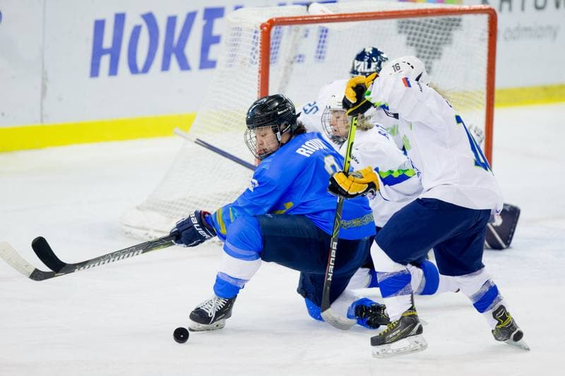 Ice Hockey. Women's World Championship Division 1B. Kazakhstan - Slovenia. 14.04.2022