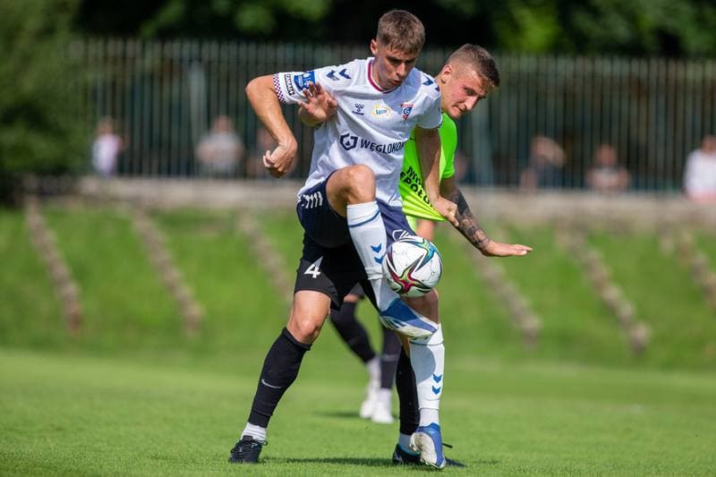 Football. Sparing. Gornik Zabrze - Puszcza Niepolomice. 24.06.2022