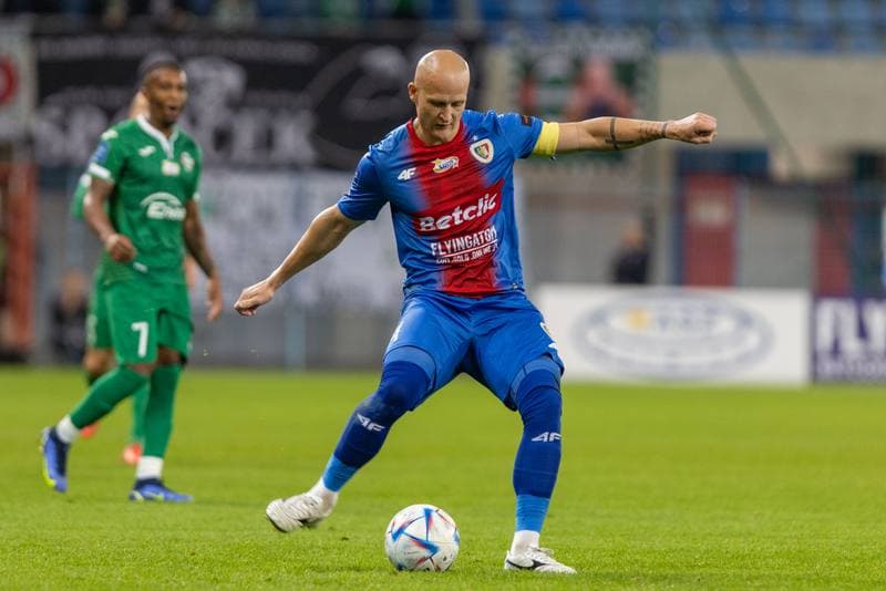 Football. PKO BP Ekstraklasa. Piast Gliwice - Radomiak Radom. 24.10.2022