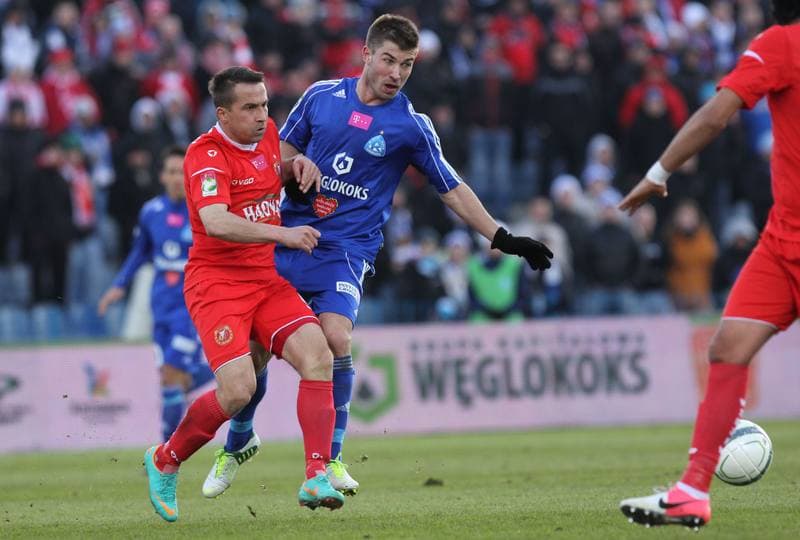 Football. T-Mobile Ekstraklasa. Ruch Chorzow - Widzew Lodz. 02.03.2013