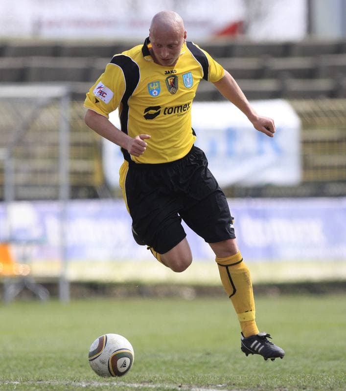 Football. II liga grupa zachodnia. Ruch Radzionkow - Jarota Jarocin. 03.04.2010