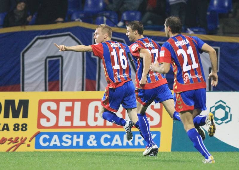 Football. Ekstraklasa. Polonia Bytom - Ruch Chorzow. 18.09.2010