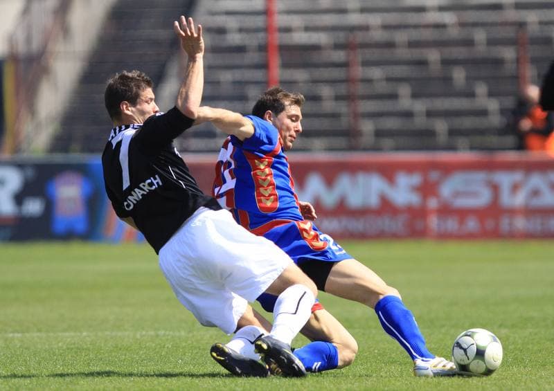 Football. Ekstraklasa. Polonia Bytom - Cracovia Krakow. 24.04.2010