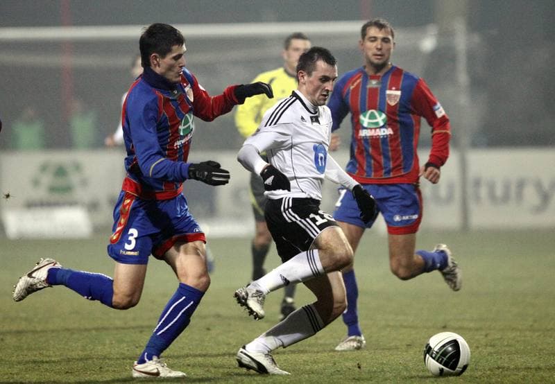 Football. Ekstraklasa. Polonia Bytom - Legia Warsaw. 13.03.2010