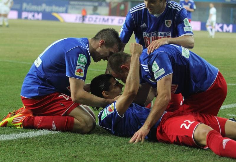 Football. I liga. Piast Gliwice - Warta Poznan. 23.03.2012