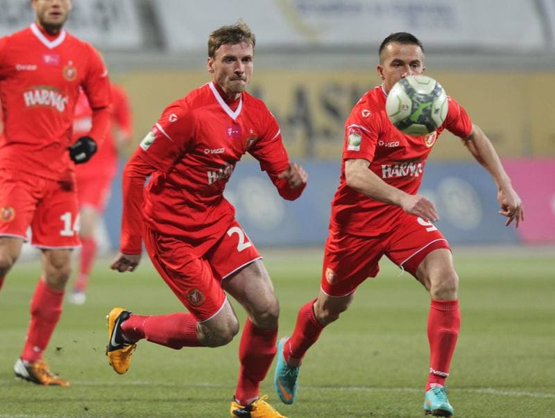 Football. T-Mobile Ekstraklasa. Gornik Zabrze - Widzew Lodz. 05.08.2011