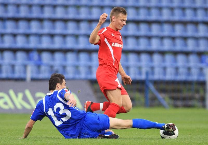 Football. Mlodziezowa Ekstraklasa. Ruch Chorzow - Gornik Zabrze. 30.08.2010