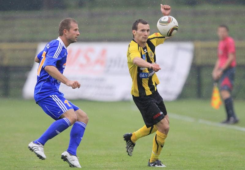 Football. I liga. Ruch Radzionkow - Termalica Bruk-Bet Nieciecza. 04.09.2010