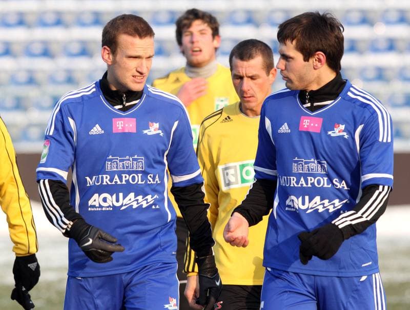 Football. Sparing. Podbeskidzie Bielsko-Biala - MFK Karvina. 11.02.2012
