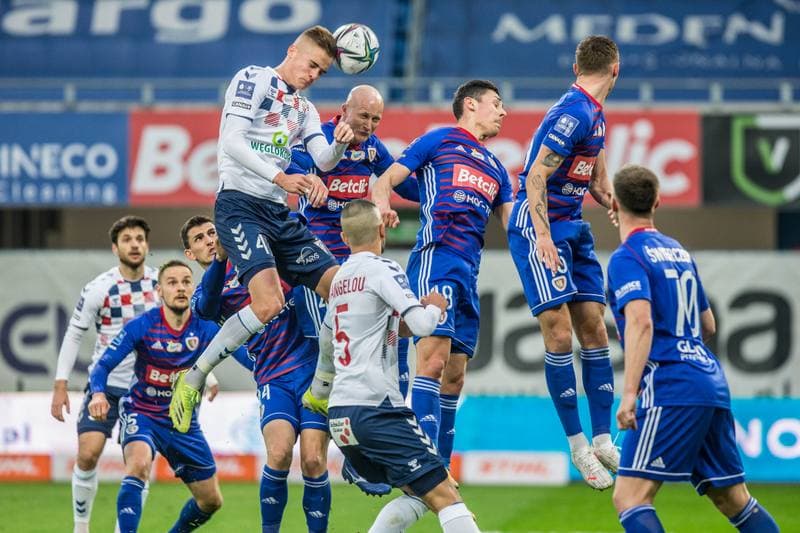 Football. PKO BP Ekstraklasa. Piast Gliwice - Gornik Zabrze. 12.04.2021