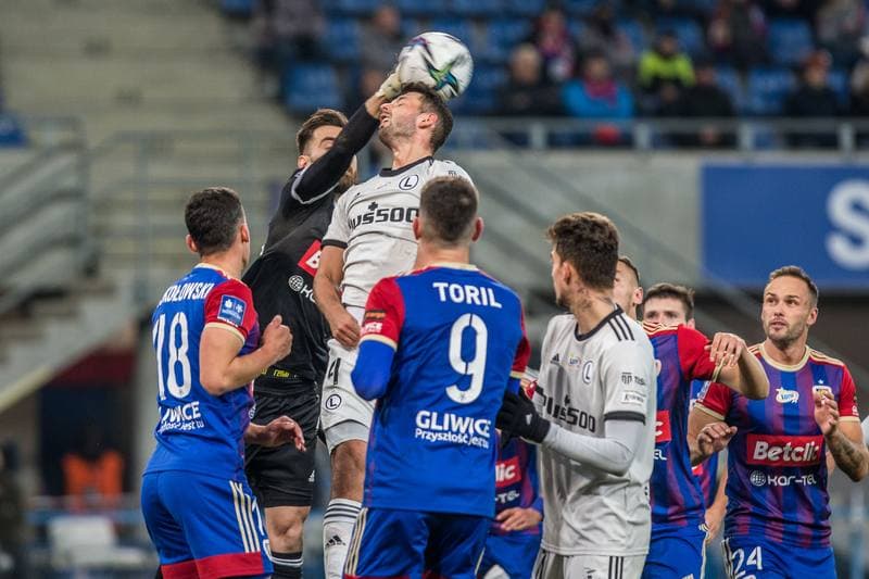 Football. PKO BP Ekstraklasa. Piast Gliwice - Legia Warsaw. 24.10.2021