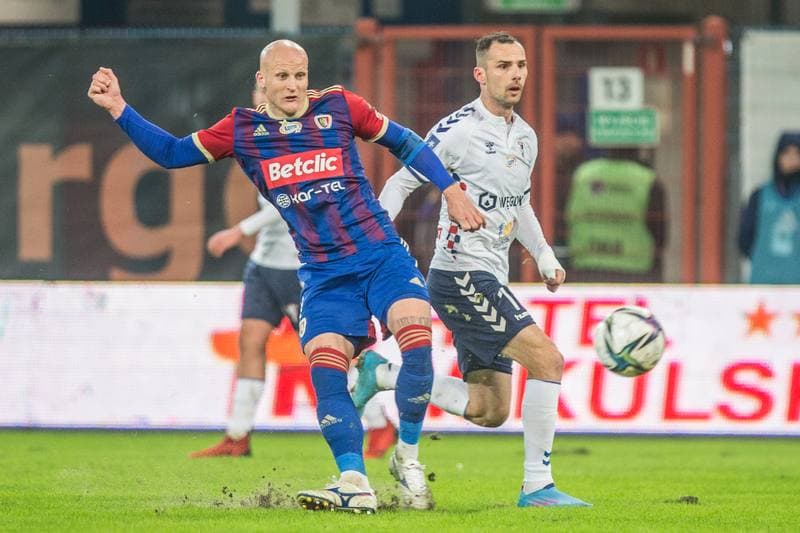 Football. PKO BP Ekstraklasa. Piast Gliwice - Gornik Zabrze. 26.02.2022