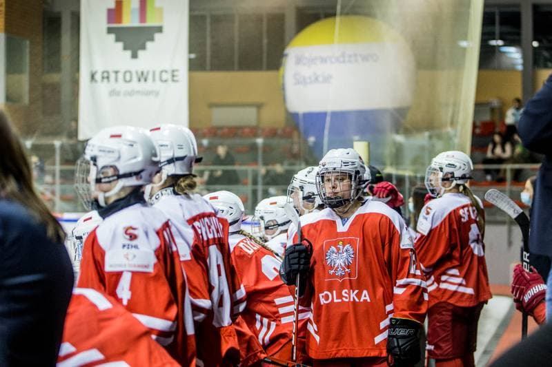 Ice Hockey. Women's World Championship Division 1B. Poland - Slovenia. 09.04.2022