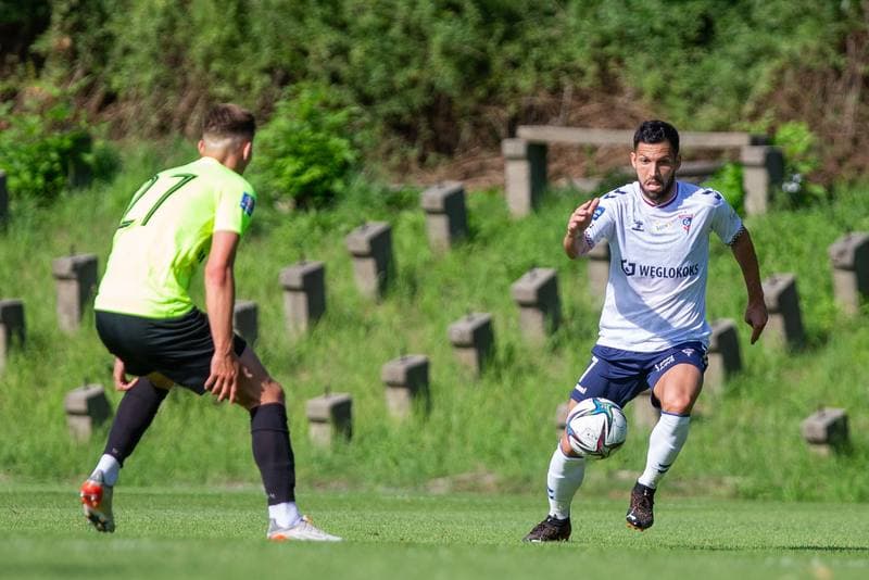 Football. Sparing. Gornik Zabrze - Puszcza Niepolomice. 24.06.2022