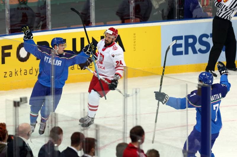 Ice Hockey. World Championship Division 1A. Italy - Poland. 23.04.2016