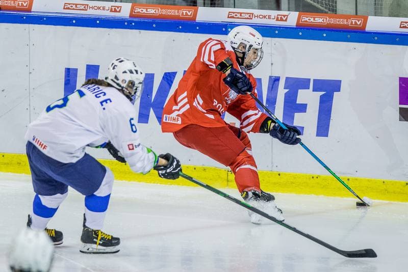 Ice Hockey. Women's World Championship Division 1B. Poland - Slovenia. 09.04.2022