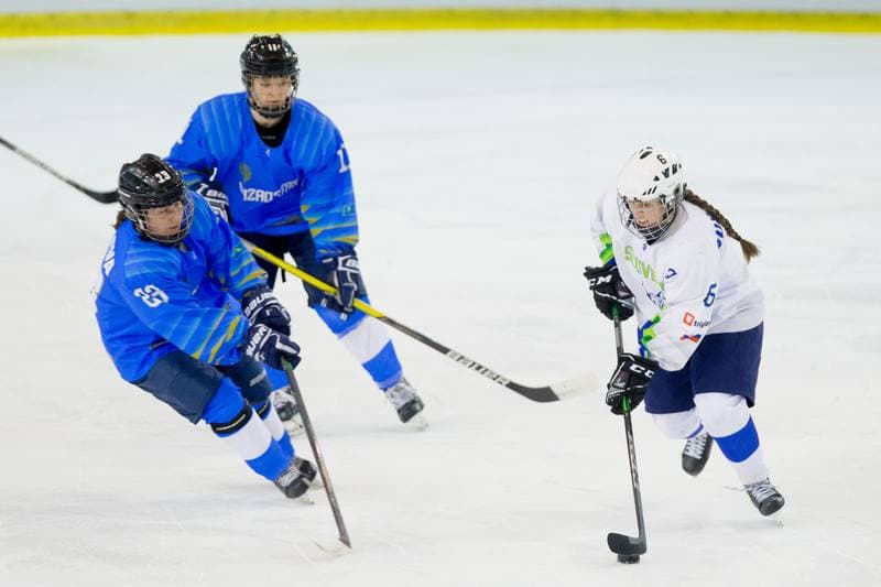 Ice Hockey. Women's World Championship Division 1B. Kazakhstan - Slovenia. 14.04.2022