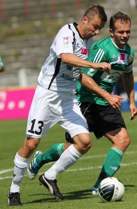 Football. T-Mobile Ekstraklasa. Gornik Zabrze - GKS Belchatow. 20.08.2011