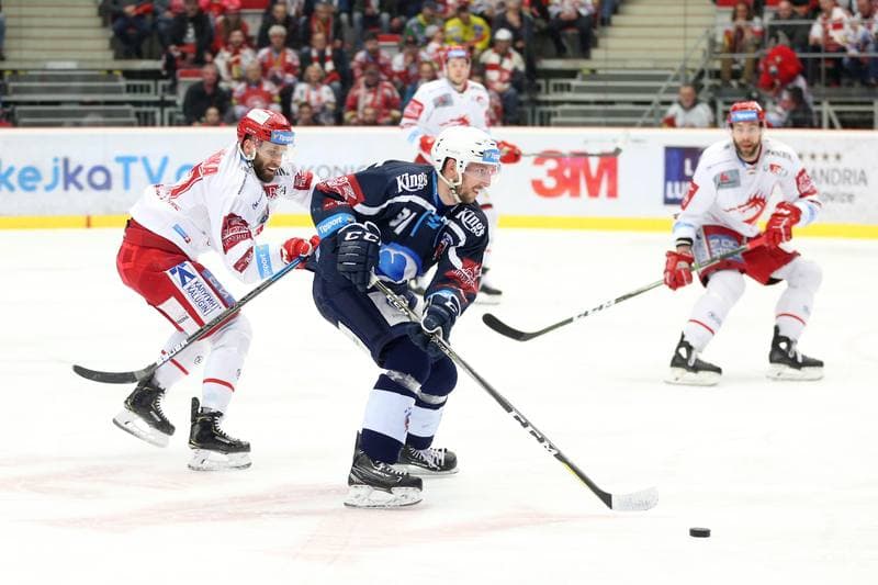 Ice Hockey. Tipsport Extraliga. Ocelari Trinec - Skoda Plzen. 15.04.2019