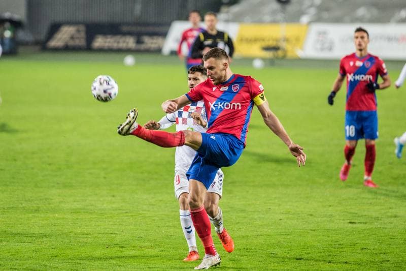 Football. PKO BP Ekstraklasa. Gornik Zabrze - Rakow Czestochowa. 17.10.2020