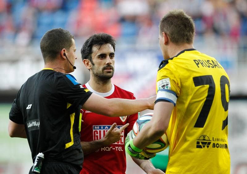 Football. T-Mobile Ekstraklasa. Piast Gliwice - Gornik Leczna. 11.05.2015