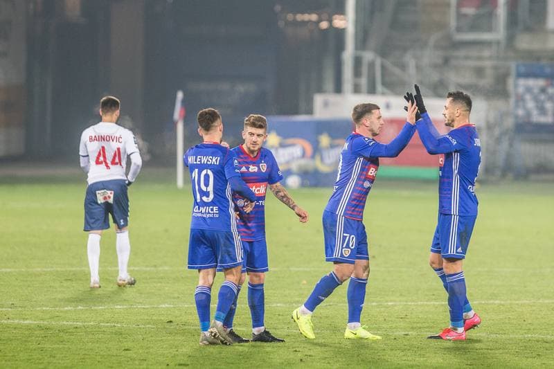 Football. PKO BP Ekstraklasa. Gornik Zabrze - Piast Gliwice. 20.11.2020