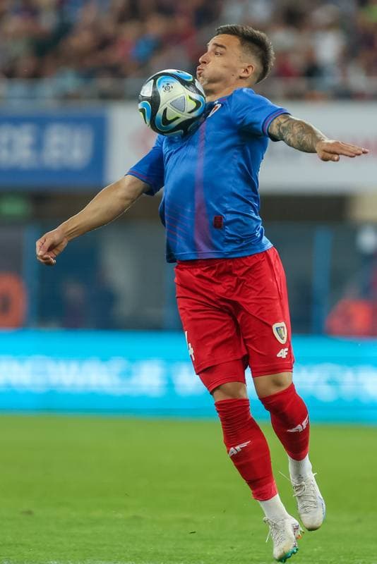 Football. PKO BP Ekstraklasa. Piast Gliwice - Lech Poznan. 22.07.2023