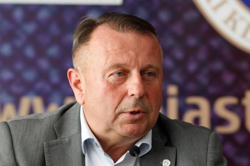 Football. Piast Gliwice. Press Conference. 01.09.2016