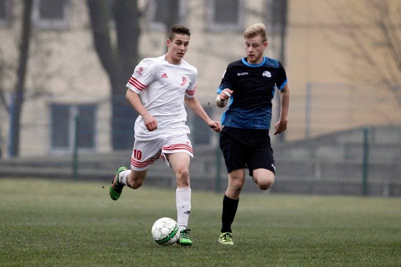 Football. Centralna Liga Juniorow. Gwarek Zabrze - Salos Szczecin. 26.11.2016